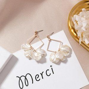 ✨NEW! ✨Geometric Hoop & White Petal Earrings!